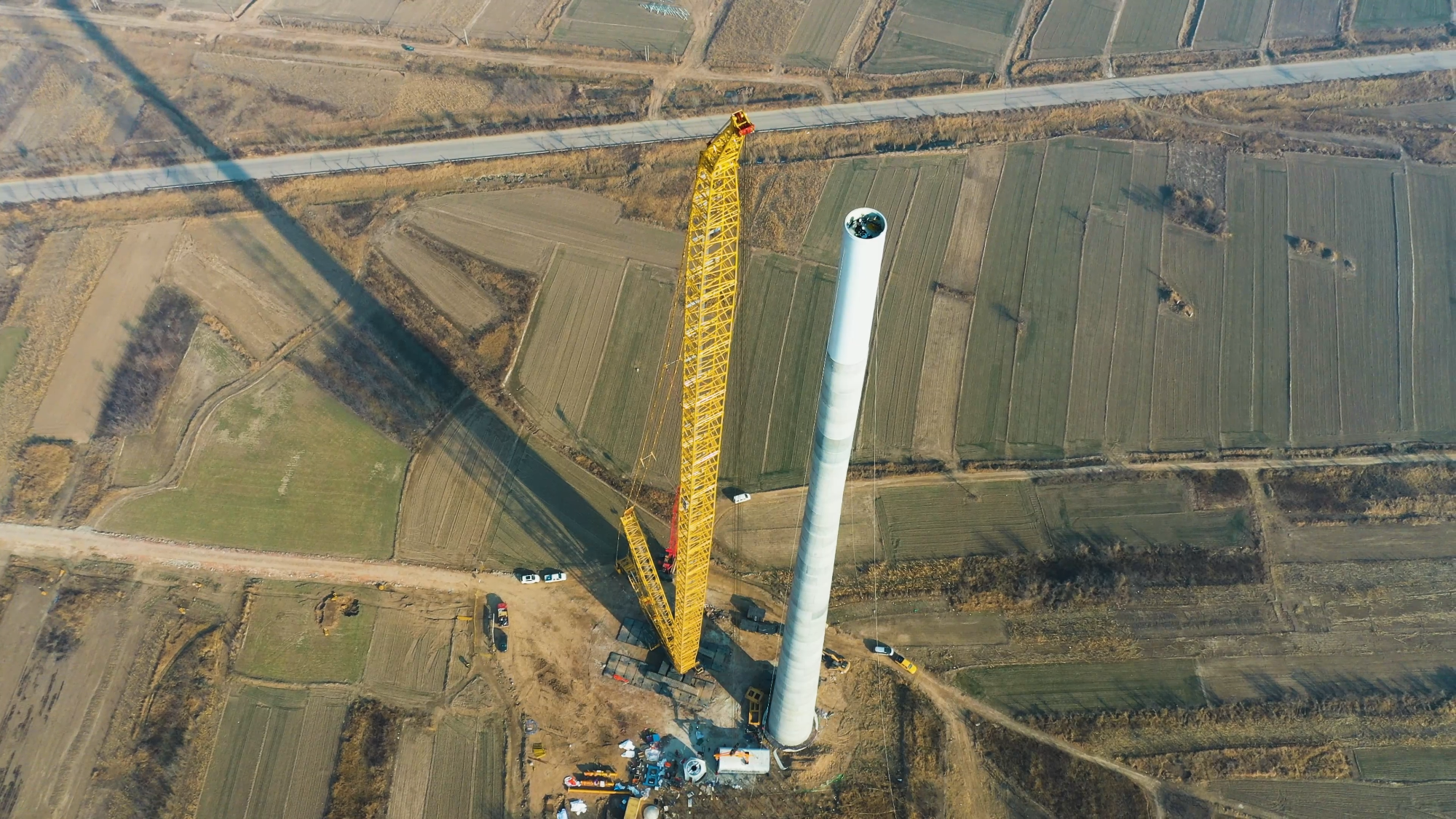 拆裝省事，干活穩(wěn)當(dāng)，這臺XLC18000M讓機(jī)手心里有底不慌!