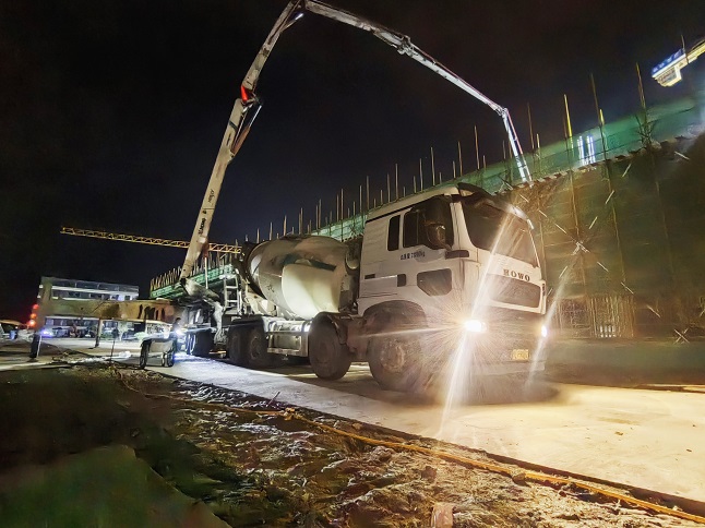 深夜600方，徐工成套化混凝土裝備打出“協同戰”